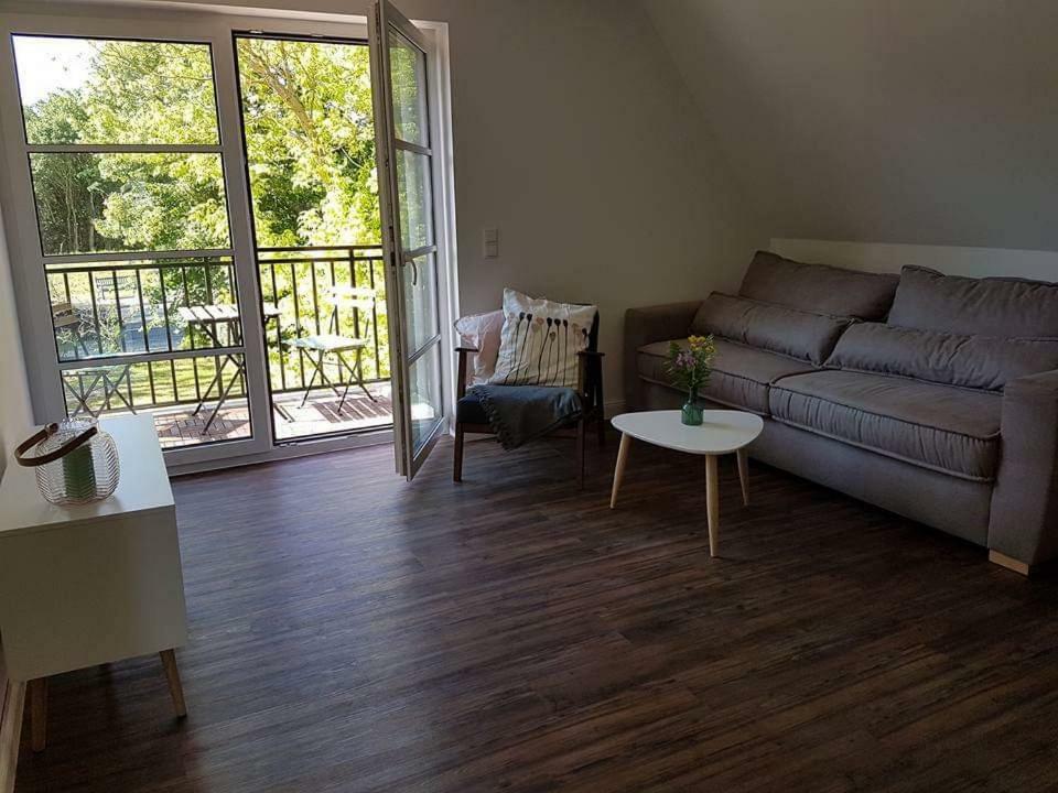 Darsser Strandgut - Haus Ahrenshooper Holz Exterior photo