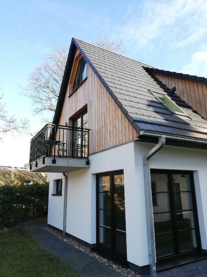 Darsser Strandgut - Haus Ahrenshooper Holz Exterior photo