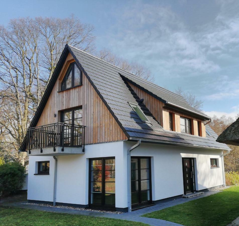 Darsser Strandgut - Haus Ahrenshooper Holz Exterior photo