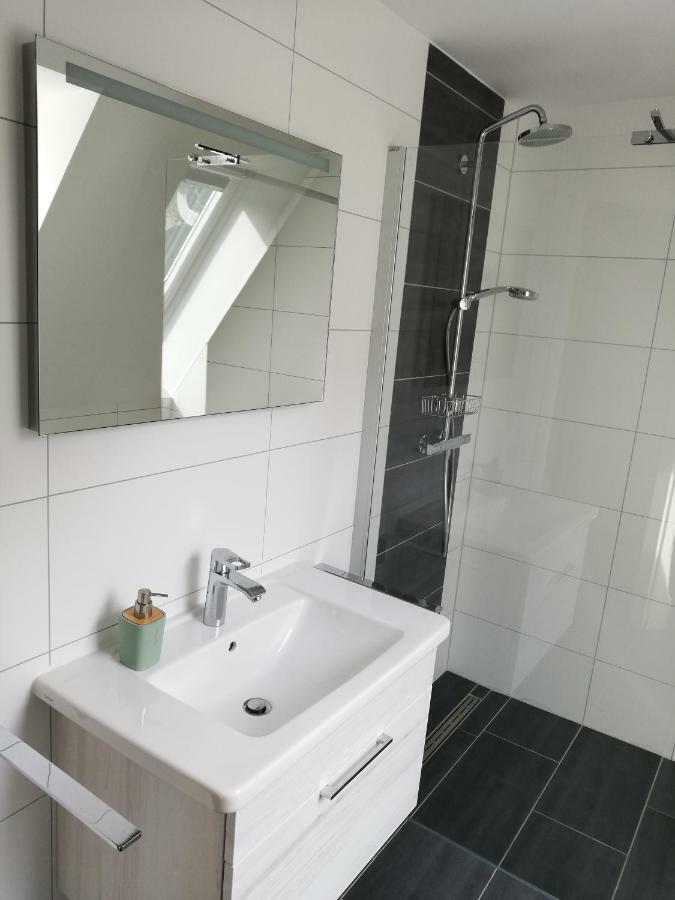 Darsser Strandgut - Haus Ahrenshooper Holz Exterior photo