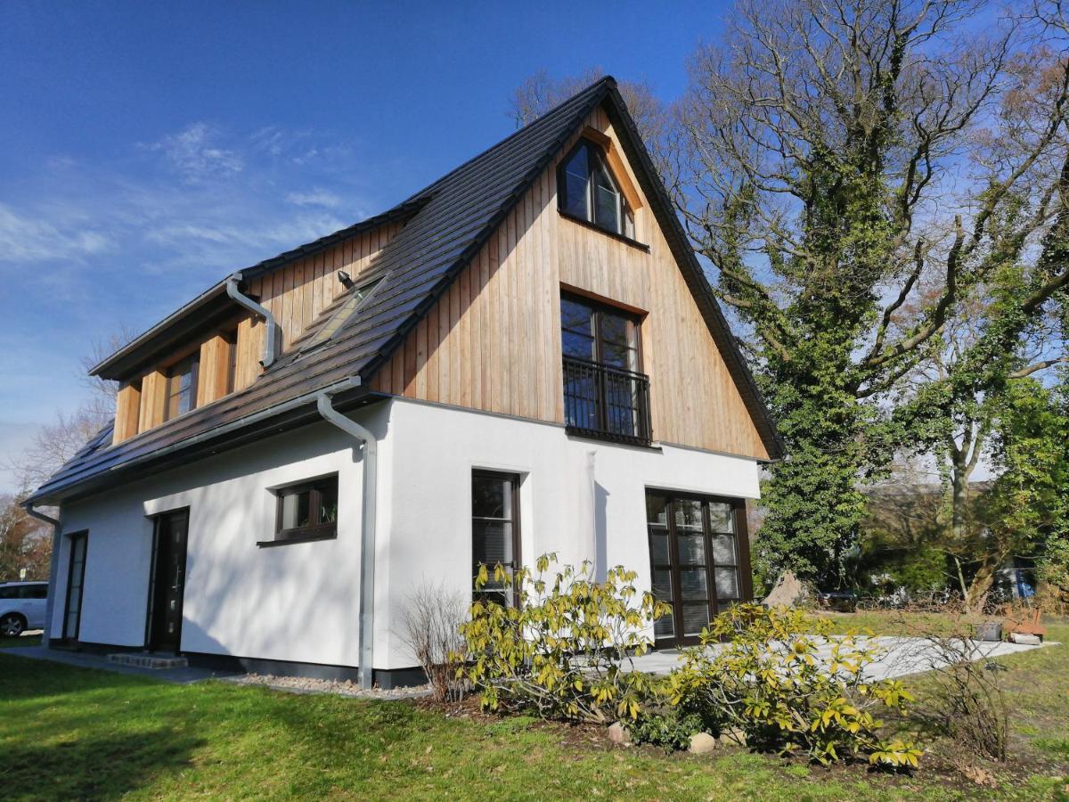 Darsser Strandgut - Haus Ahrenshooper Holz Exterior photo